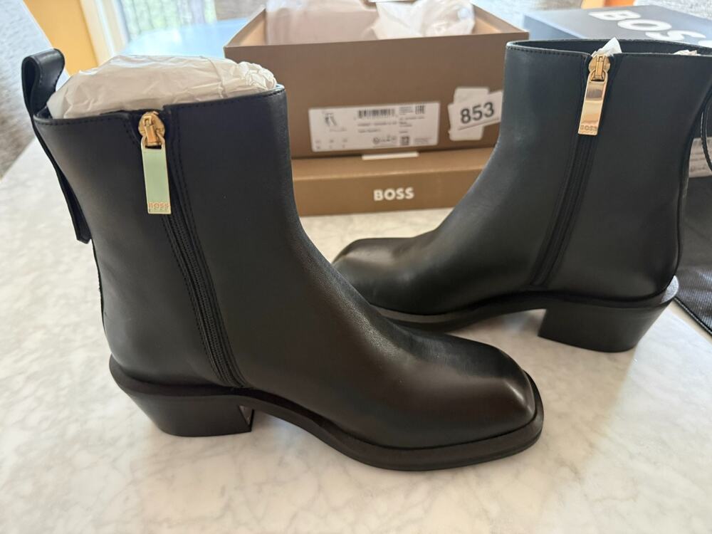 NIB BOSS Taylor Boot sz 6 (EU 36) Women's Black Leather w/ Gold accent MSRP $545